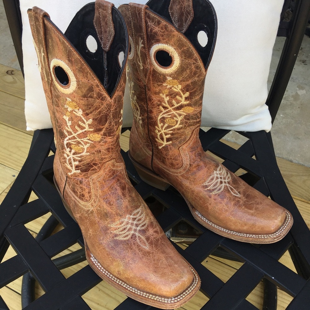 Woman’s western leather boots